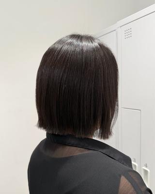 ショート 𝐜𝐨𝐚 𝐦𝐨𝐦𝐨𝐞のヘアスタイル