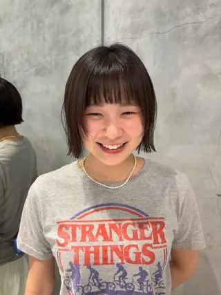 ショート カラー 顔まわり🥨レイヤー /透明感/水口舞奈のヘアスタイル