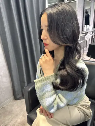 セミロング 透明感カラー🇰🇷 レイヤー✨桑原　研太のヘアスタイル