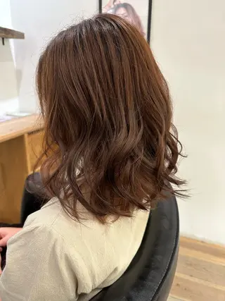ミディアム 福井 優のヘアスタイル