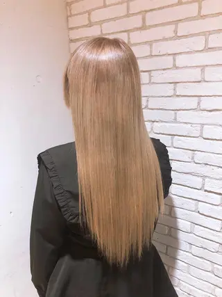 ロング レイヤーカット 小山 悠のヘアスタイル