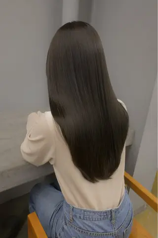 ロング カラー 日南乃/柔らか ブラウンカラーのヘアスタイル