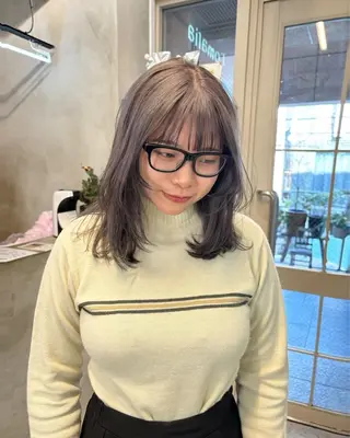 ミディアム カラー オリーブ/縮毛♡ Natsuno🩰のヘアスタイル