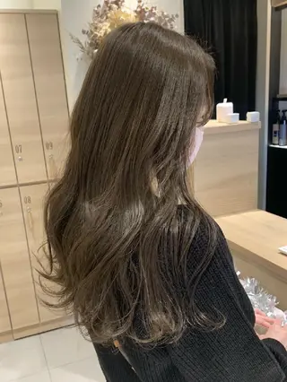 セミロング カラー 飴井 琴未のヘアスタイル
