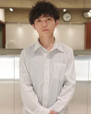 パーマ メンズ (h)wim ウィムのヘアスタイル