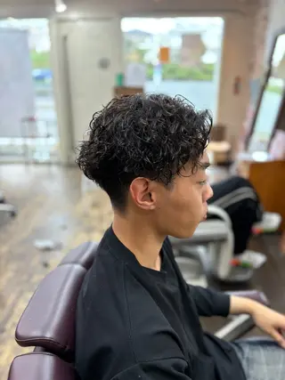 パーマ メンズ 生駒のパーマ達人 FEELけんけんのヘアスタイル