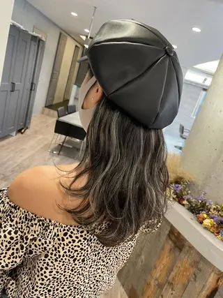 セミロング Loob.TOKYO MIYA🌈のヘアスタイル