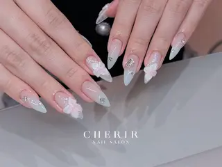 ネイル 劉 玲のネイルデザイン