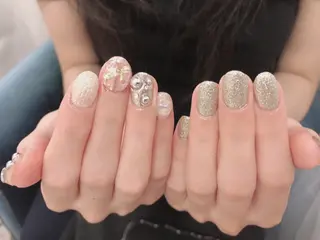 ネイル mano nella manoのネイルデザイン