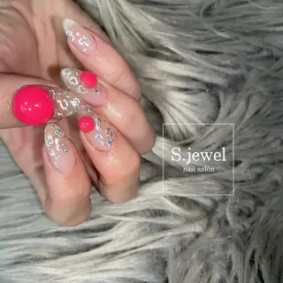 ネイル S. JEWELのネイルデザイン
