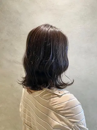 ミディアム カラー ベージュカラー🧸 伊藤なつみのヘアスタイル