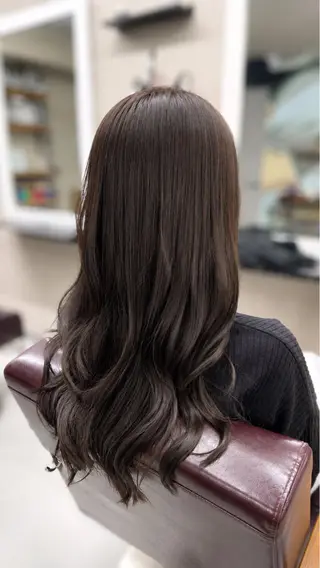 ロング 吉野 結奈のヘアスタイル