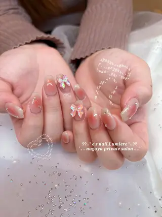 ネイル e’s nail Lumièreのネイルデザイン