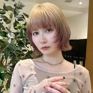 ショート ナチュラルヘア🌱| レイヤー|めぐのヘアスタイル
