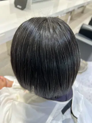 ダブルカラー/透明感 アンジのヘアスタイル