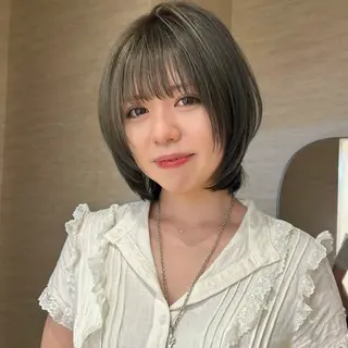 ショート カラー レイヤー/ブリーチ/ 渋谷/ルル🌿のヘアスタイル