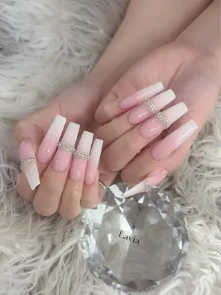 ロング Lavia akaneのネイルデザイン