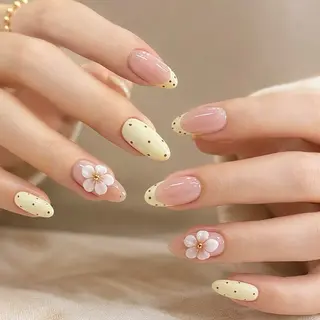 ネイル Blingg NailStudioのネイルデザイン
