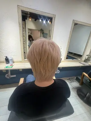 ショート カラー たけかわ みずきのヘアスタイル