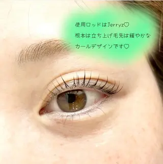 マツエク・マツパ CARANA ♡のネイルデザイン