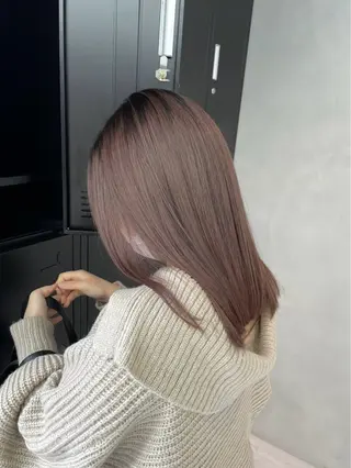 ミディアム カラー 山路 和花のヘアスタイル
