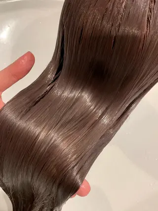 カラー 天野 利咲のヘアスタイル