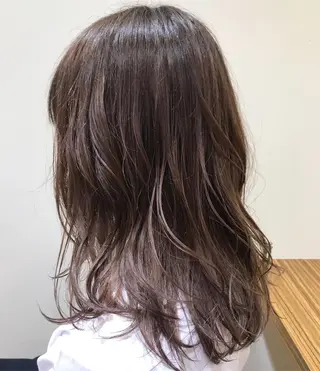 ミディアム カラー 🍋透け感カラー🍃 オリーブ🍐Kahoのヘアスタイル