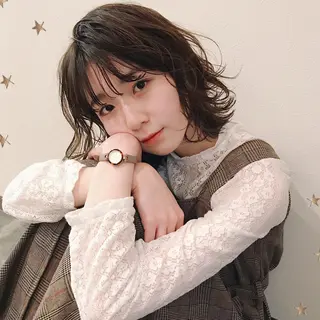 ミディアム カラー 市川 千夏のヘアスタイル
