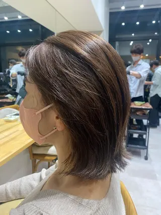 ミディアム カラー 似合う髪型見つけます AYAKAのヘアスタイル
