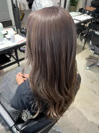 ロング カラー オタク特化美容師💟 チバコナツのヘアスタイル