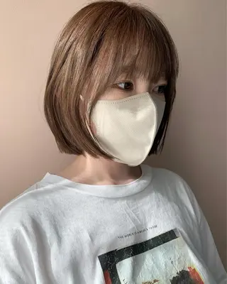 ショート カラー hubhair レイヤー/透明感のヘアスタイル