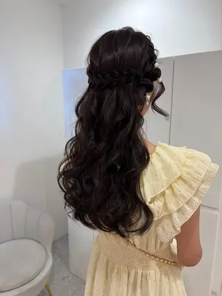 ロング ヘアアレンジ ヘアセット/レイヤー 赤み消し/はるかのヘアスタイル