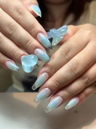 ネイル NIE NAIL Luxeのネイルデザイン