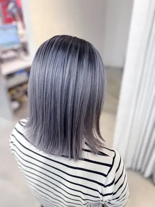 ミディアム カラー BOX mico.のヘアスタイル