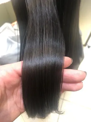 ロング うる艶レイヤーカット hinakoのヘアスタイル