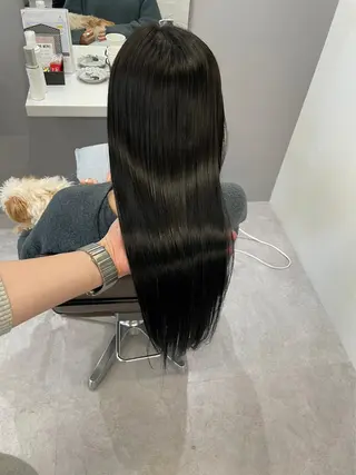 ロング 酸性縮毛矯正 Coreすずのヘアスタイル