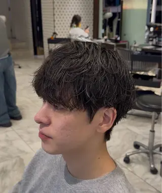 ショート パーマ メンズ 🐉men's 🌈毛流れパーマ綱島のヘアスタイル