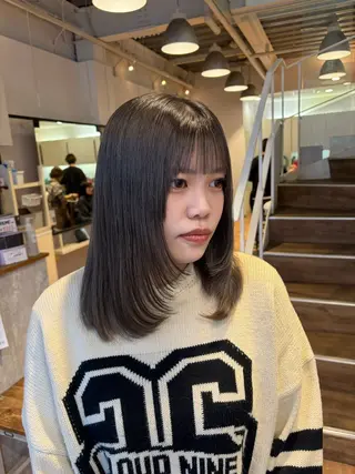 セミロング カラー hip's eyes SHUNのヘアスタイル