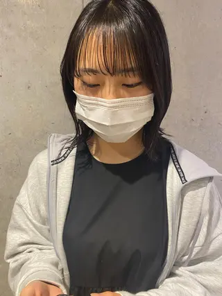 ミディアム 外国人対応 佐久間のヘアスタイル