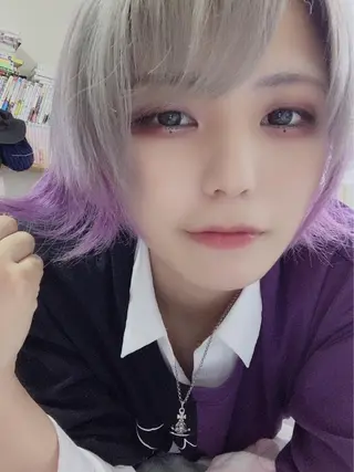 ショート 派手髪支持率No1 Eisukeのヘアスタイル