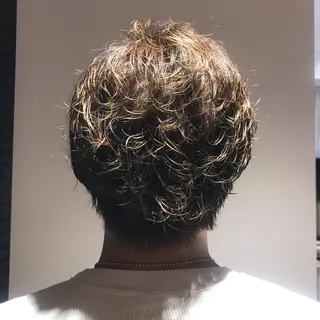 カラー メンズ 土佐 優奈のヘアスタイル