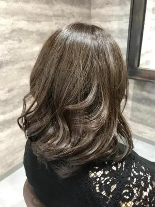 ミディアム カラー Blanco Color&Careのヘアスタイル