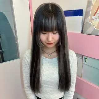 ロング カラー メイ ☪️のヘアスタイル