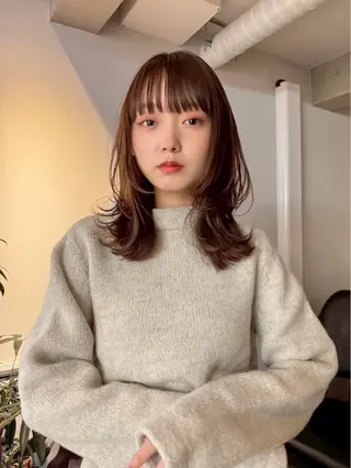ミディアム カラー IPPO 下北沢のヘアスタイル