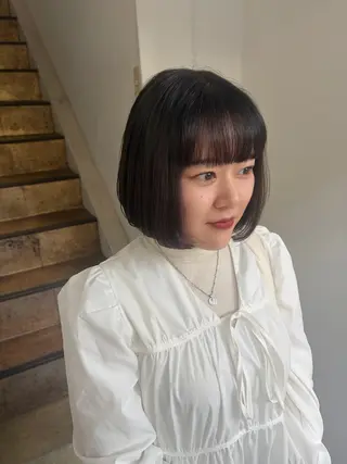 ミディアム カラー 井上 星良のヘアスタイル