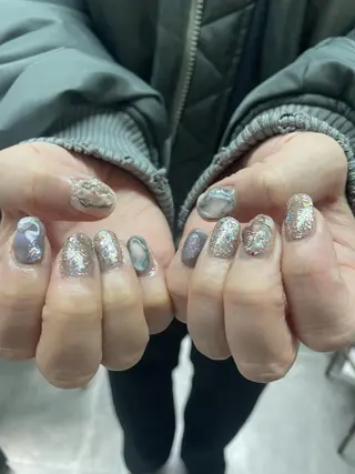 ネイル nailstudio eviz新宿店のネイルデザイン