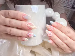 ネイル ENsalon AKIRAのネイルデザイン