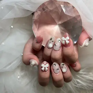 ネイル 🌈 Laule'aのネイルデザイン