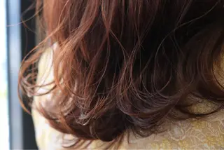 セミロング 透明感カラー🇰🇷 レイヤー✨桑原　研太のヘアスタイル