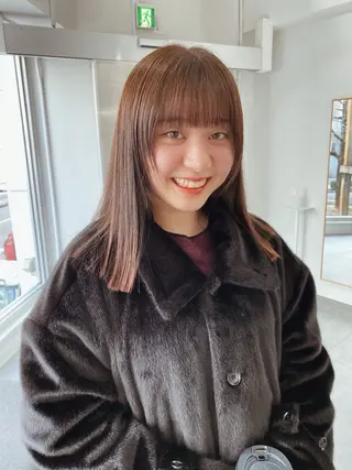 セミロング サトウ ナナのヘアスタイル